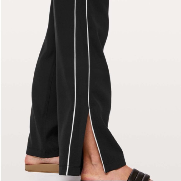 🆕 Lululemon On the Right Track Pant - Picture 3 of 7